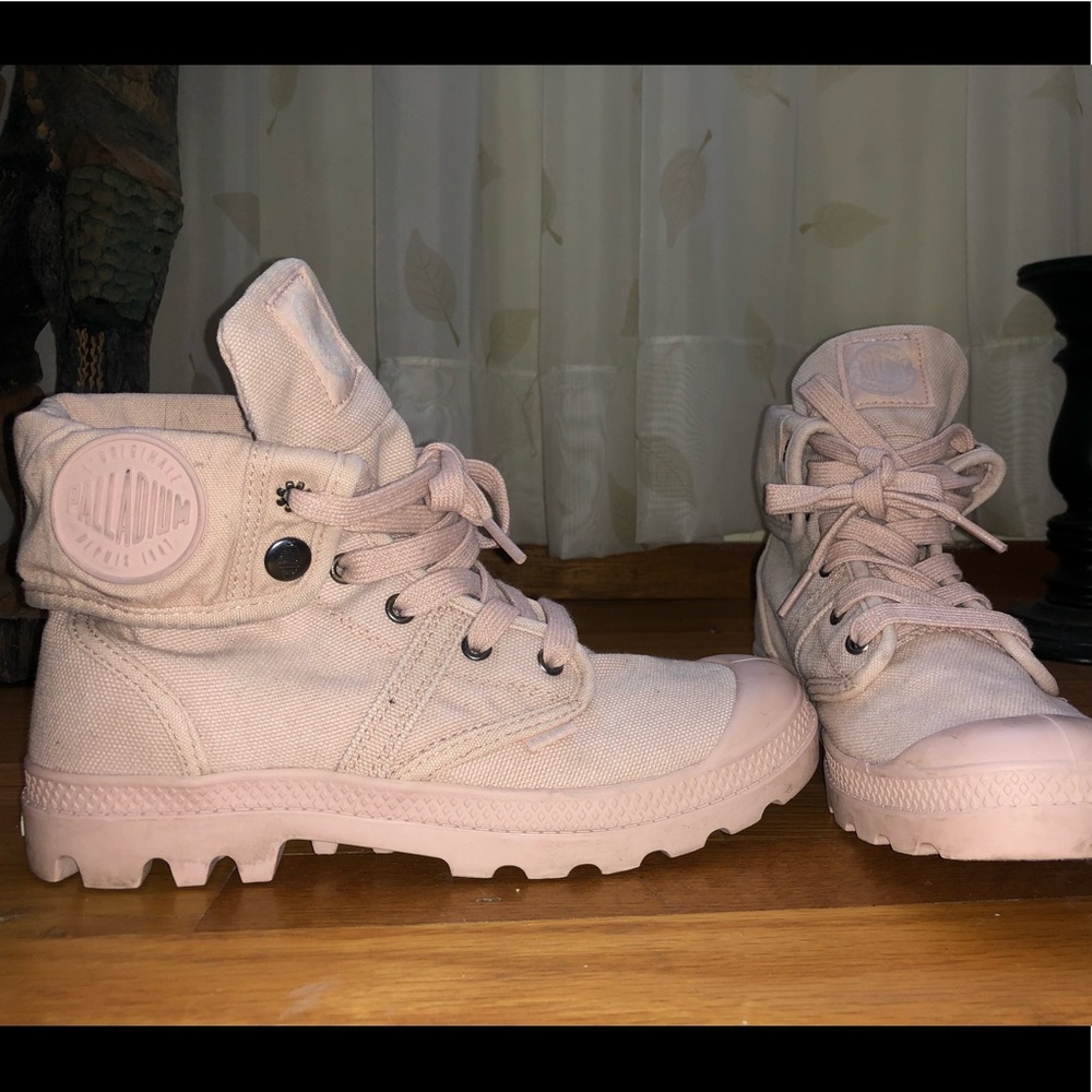 Pale Pink Palladium Boots  | US 7.5 EUR 39